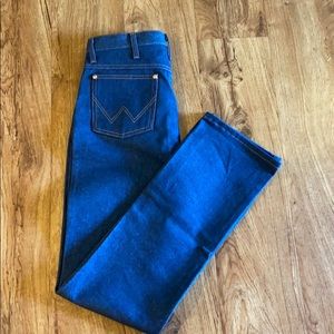 936 Slim Fit Cowboy Cut Men’s Wrangler Jeans